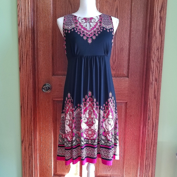 Apt. 9 Dresses & Skirts - NEW LISTING!! APT 9 Summer Shift Dress
